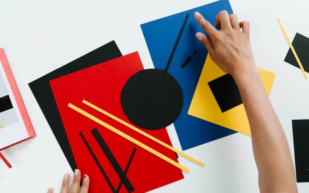 Scopri qui 5 interessanti idee di design basate sul concetto dell'economia circolare e, soprattutto, sostenibili a livello ambientale.