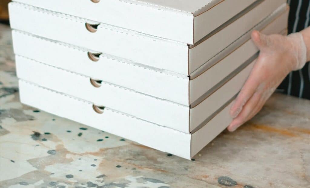 Tutti i modi creativi in cui è possibile riciclare le vaschette di polistirolo.