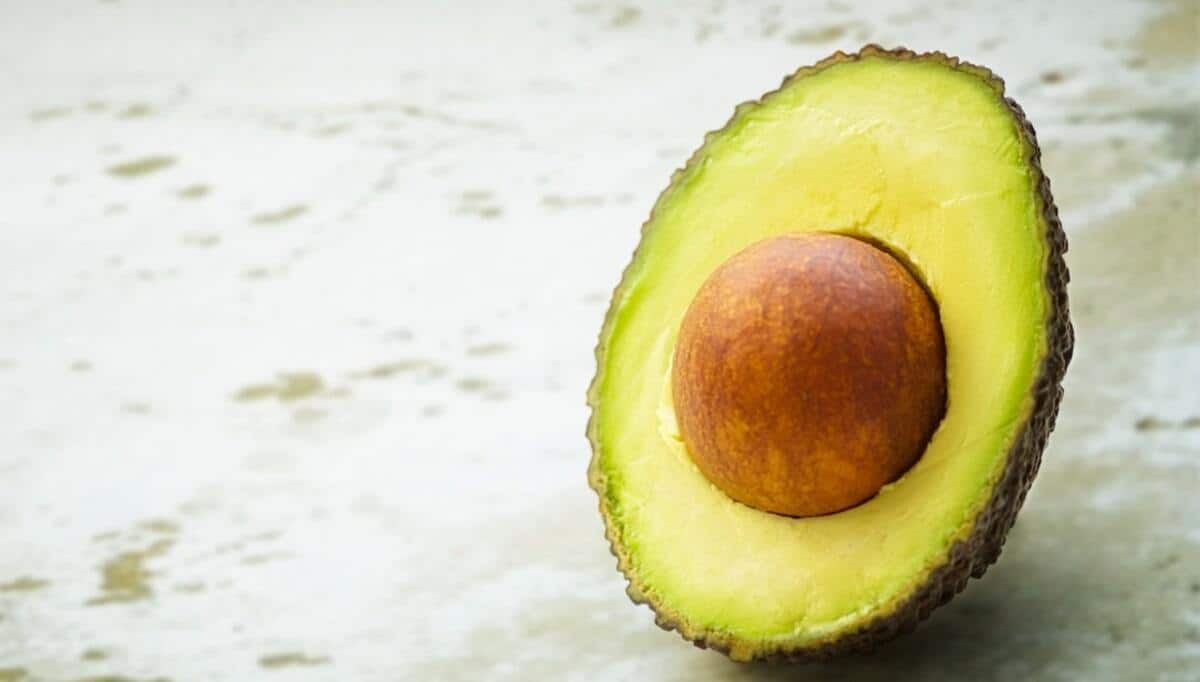 Un avocado tagliato