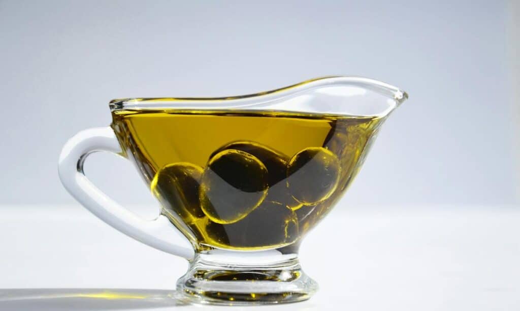 Olio esausto: in cucina se ne produce moltissimo