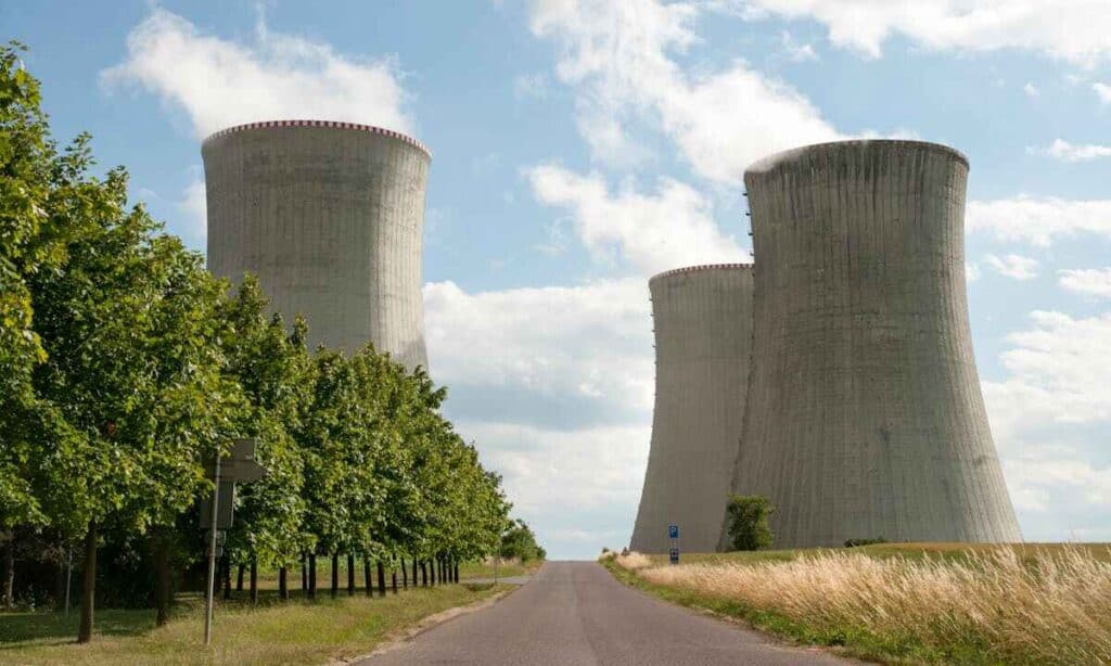 Acqua di Fukushima: una centrale nucleare