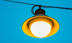 Luce intelligente in città, un lampione