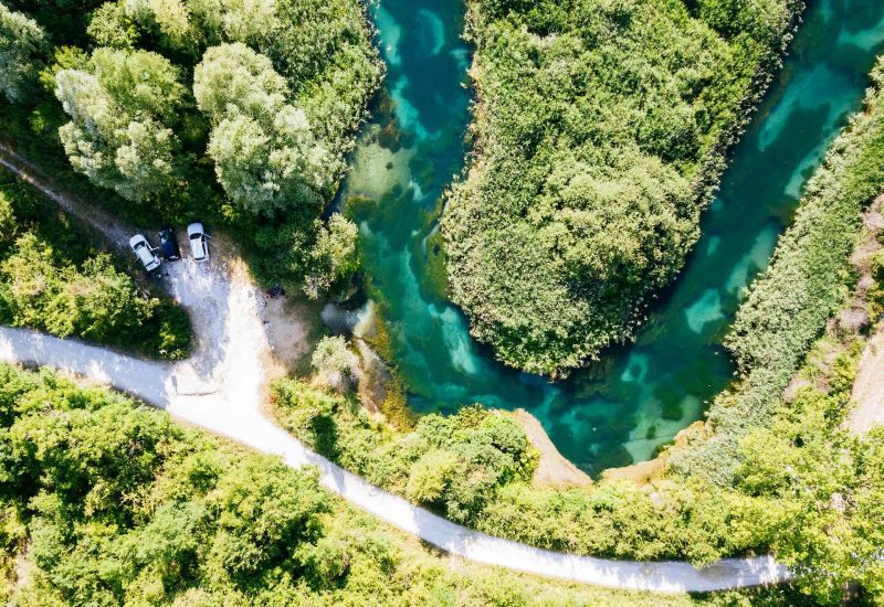 Veduta dall'alto del fiume Tirino (Abruzzo)