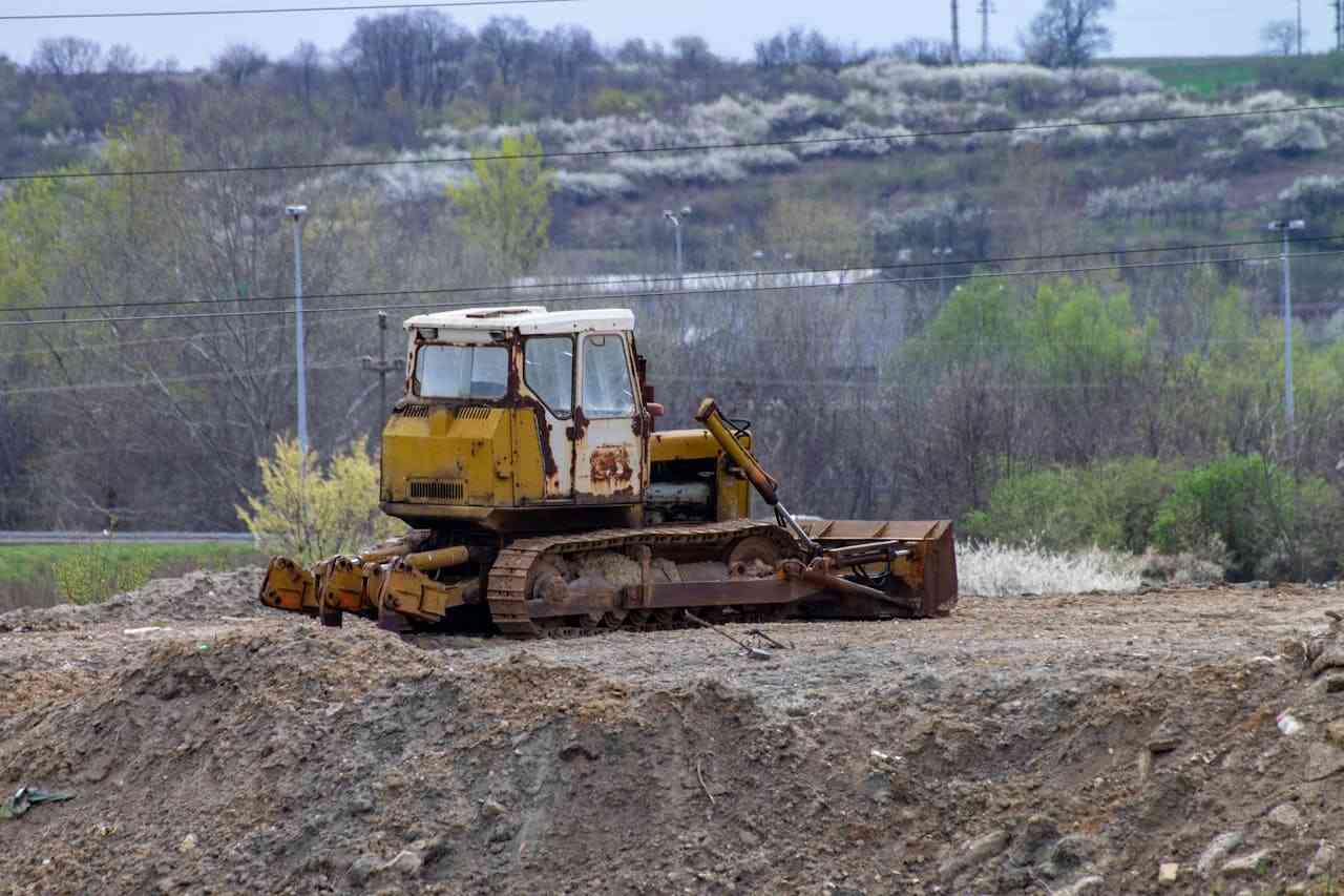 Consumo di suolo: un bulldozer pronto a entrare in azione