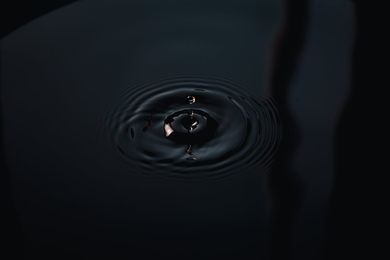 Idrogeno verde: l'elettrolisi permette di ottenerlo dall'acqua