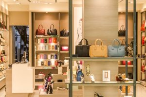 Scarti alimentari: accessori in ecopelle